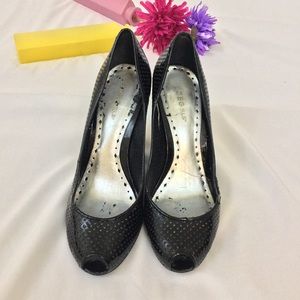 Unique BCBG platform heels